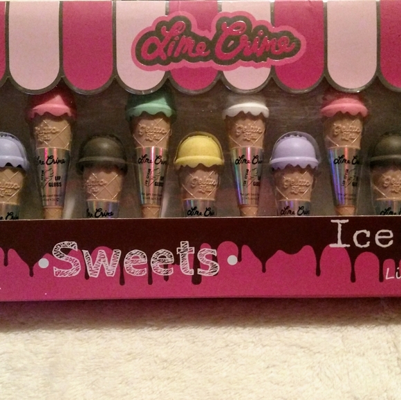 Lipstick - Picture 6 of 8